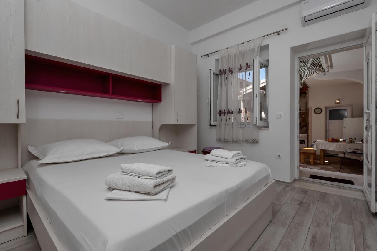 Apartments Carmen Makarska Exterior foto